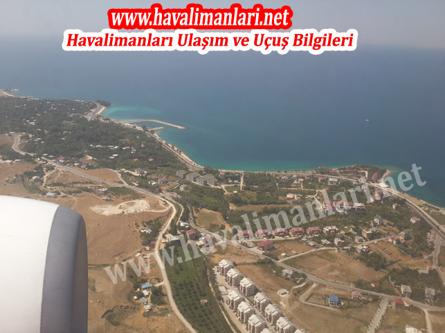 Van Havalimanına Gidiş uçaktan van gölünün görseli